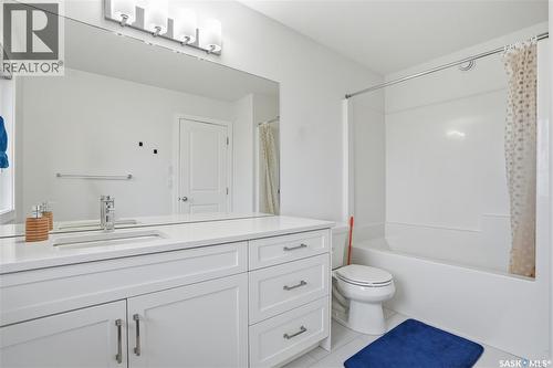 234 Brighton Gate, Saskatoon, SK - Indoor Photo Showing Bathroom