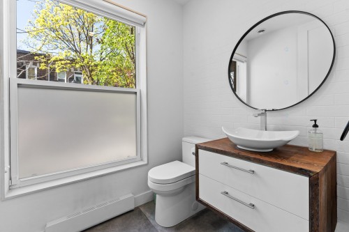 Salle d'eau - 4605 Rue Chapleau, Montréal (Le Plateau-Mont-Royal), QC - Indoor Photo Showing Bathroom