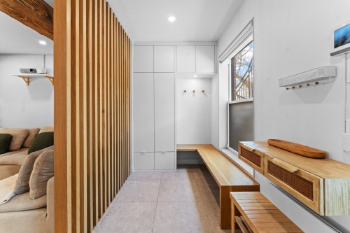 Hall d'entrée/Vestibule - 4605 Rue Chapleau, Montréal (Le Plateau-Mont-Royal), QC - Indoor Photo Showing Other Room