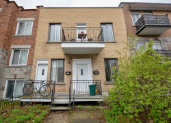 7106  - 7108 Av. Querbes  Montréal (Villeray/Saint-Michel/Parc-Extension), QC H3N 2B2