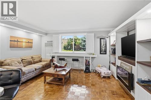 482 James Street N Unit# 104, Hamilton, ON - Indoor Photo Showing Living Room