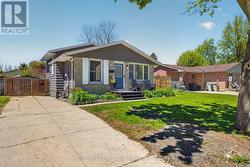 366 PENNY LANE Strathroy-Caradoc (Ne), ON N7G 3P6