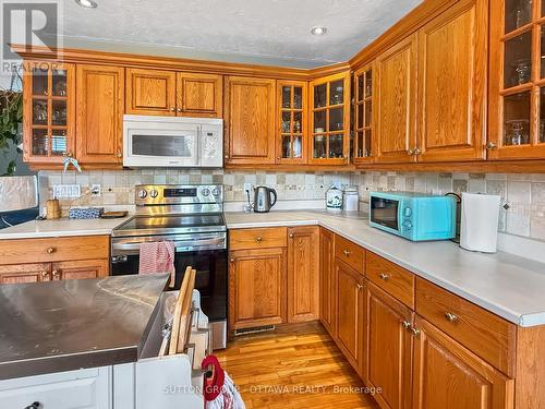 412 Leitch Drive, Cornwall, ON 