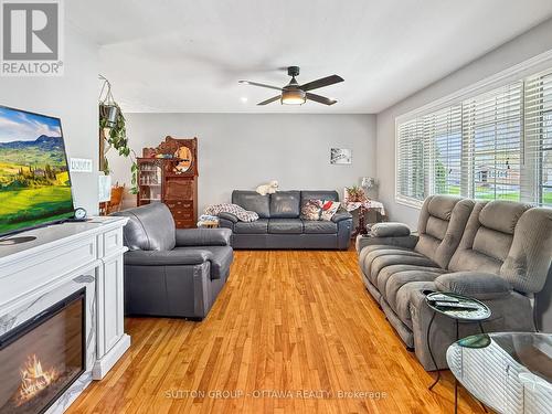 412 Leitch Drive, Cornwall, ON 
