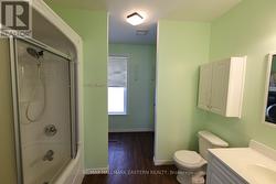 Main Floor 4 Piece With Laundry - 