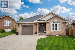 47 HANNAH Crescent  Hamilton, ON L9B 2V4