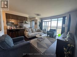 LPH04 - 55 ONEIDA CRESCENT Richmond Hill, ON L4B 0E8