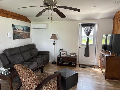 6 Douglas Crescent, Marshville, NS 