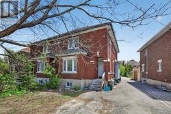 50 IMPERIAL AVENUE  Ottawa, ON K1S 3E1