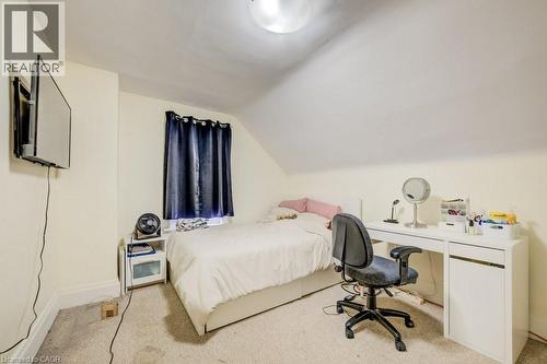 10 Marshall Street, Waterloo, ON - Indoor Photo Showing Bedroom
