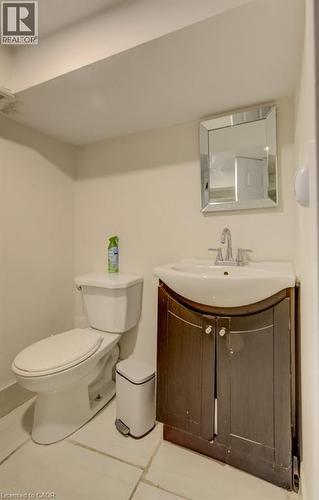 10 Marshall Street, Waterloo, ON - Indoor Photo Showing Bathroom