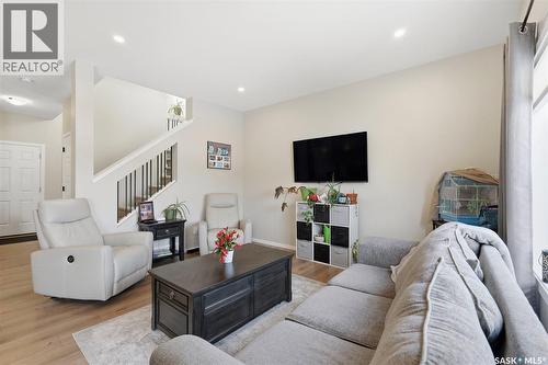 1019 Childers Court, Saskatoon, SK - Indoor Photo Showing Living Room