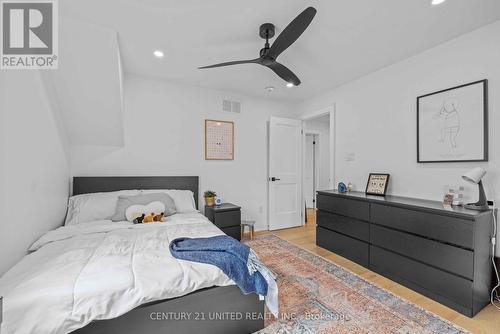 753 Chesterfield Avenue, Peterborough (Northcrest Ward 5), ON - Indoor Photo Showing Bedroom