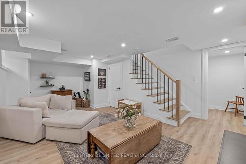 753 Chesterfield Avenue, Peterborough (Northcrest Ward 5), ON - Indoor Photo Showing Living Room