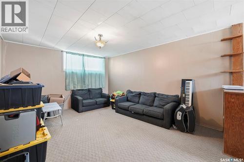 439 22Nd Street E, Prince Albert, SK - Indoor