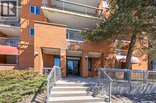 404 405 5Th Avenue N, Saskatoon, SK - Outdoor With Balcony With Exterior