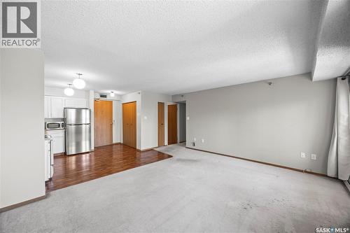404 405 5Th Avenue N, Saskatoon, SK - Indoor Photo Showing Other Room