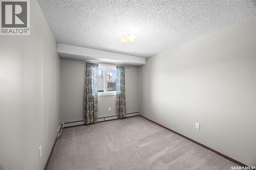 404 405 5Th Avenue N, Saskatoon, SK - Indoor Photo Showing Other Room