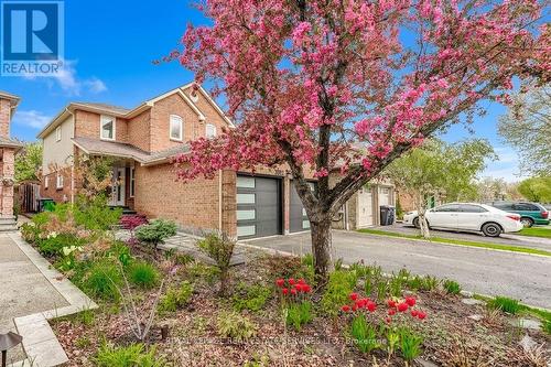Upgraded garage doors - 3592 Cherrington Crescent, Mississauga, ON - Outdoor