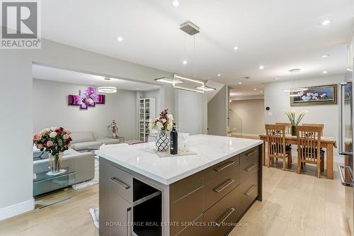 Updated Modern Kitchen - 3592 Cherrington Crescent, Mississauga, ON - Indoor Photo Showing Kitchen