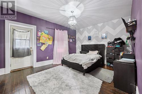 50 Main Street E, Mapleton, ON - Indoor Photo Showing Bedroom