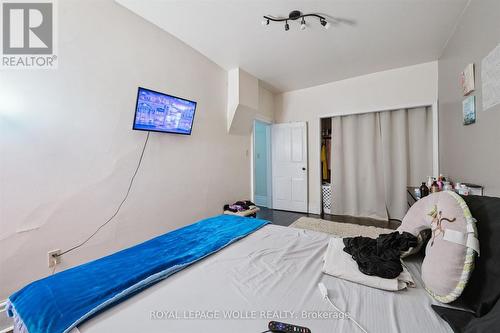 50 Main Street E, Mapleton, ON - Indoor Photo Showing Bedroom