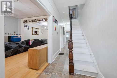 50 Main Street E, Mapleton, ON - Indoor Photo Showing Other Room