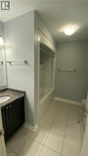 9 Arlington Crescent, Guelph, ON - Indoor Photo Showing Bathroom