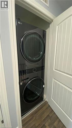 9 Arlington Crescent, Guelph, ON - Indoor Photo Showing Laundry Room