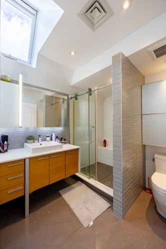 Salle de bains - 33 Rue Thurlow, Hampstead, QC - Indoor Photo Showing Bathroom