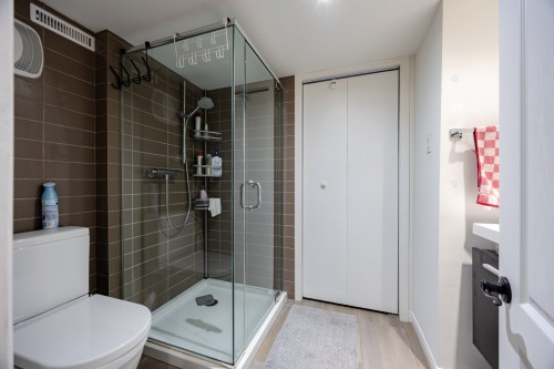 Salle de bains - 33 Rue Thurlow, Hampstead, QC - Indoor Photo Showing Bathroom