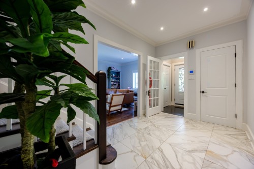Escalier - 33 Rue Thurlow, Hampstead, QC - Indoor Photo Showing Other Room