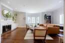 Salon - 33 Rue Thurlow, Hampstead, QC  - Indoor Photo Showing Living Room With Fireplace 