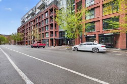 737-288 Rue Richmond  Montréal (Le Sud-Ouest), QC H3J 0C4