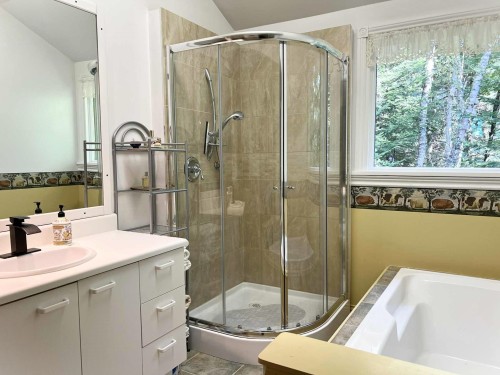 Salle de bains - 1111 Ch. Kataway, Saint-Michel-Des-Saints, QC - Indoor Photo Showing Bathroom
