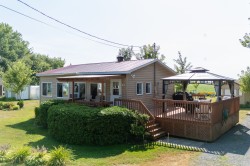 1403 1re Avenue  Saint-Paul-De-L'Île-Aux-Noix, QC J0J 1G0