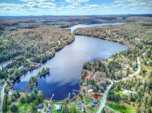 257 Ch. du Lac-aux-Bois-Francs O.  Rivière-Rouge, QC J0T 1T0