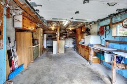 Garage - 