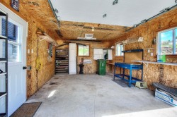 Garage - 