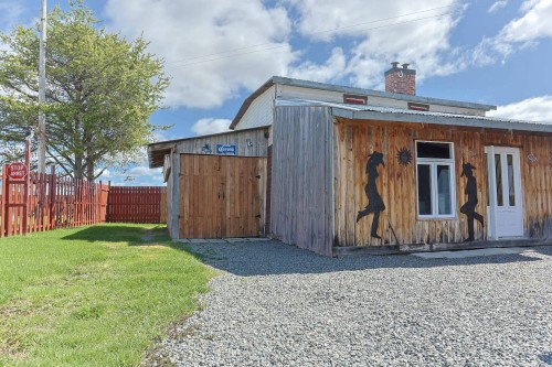 Remise - 261 Rue Principale, Saint-Adelphe, QC - Outdoor