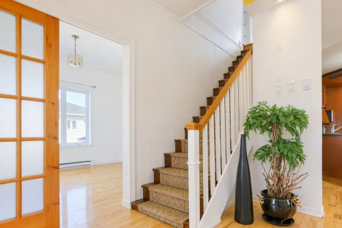 Escalier - 261 Rue Principale, Saint-Adelphe, QC - Indoor Photo Showing Other Room