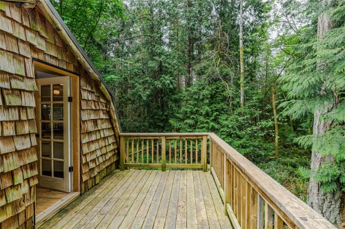 161 Holmes Rd, Salt Spring, BC 