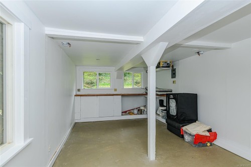 161 Holmes Rd, Salt Spring, BC 