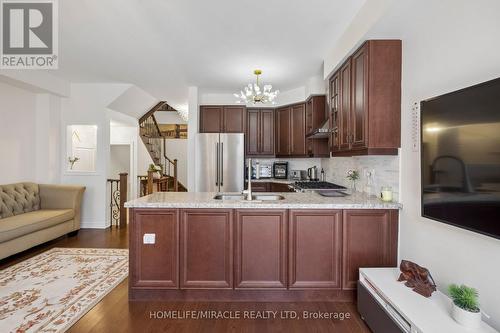 25 True Blue Crescent, Caledon, ON - Indoor Photo Showing Kitchen With Double Sink