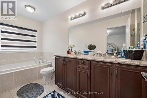 25 True Blue Crescent, Caledon, ON - Indoor Photo Showing Bathroom