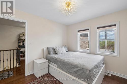 25 True Blue Crescent, Caledon, ON - Indoor Photo Showing Bedroom