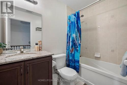 25 True Blue Crescent, Caledon, ON - Indoor Photo Showing Bathroom
