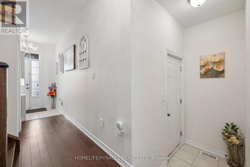 25 True Blue Crescent, Caledon, ON - Indoor Photo Showing Other Room