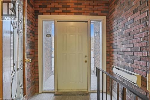 826 Main Street E, Hamilton, ON 