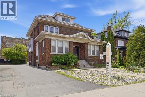 826 Main Street E, Hamilton, ON 